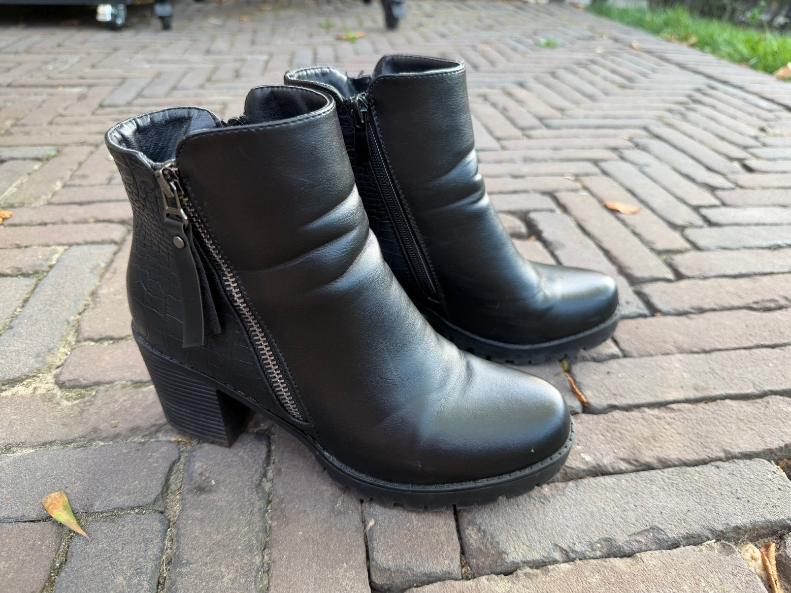 Laarsjes maat 38, Zwart, Lage of Enkellaarzen, Ophalen of Verzenden, Zo goed als nieuw
