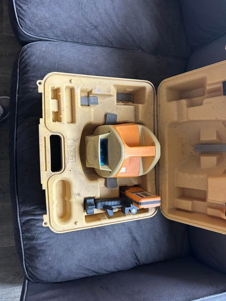 Topcon Futtura LT-800 Self-Leveling Rotary Laser Level, Ophalen, Zo goed als nieuw, Elektrisch, Overige soorten