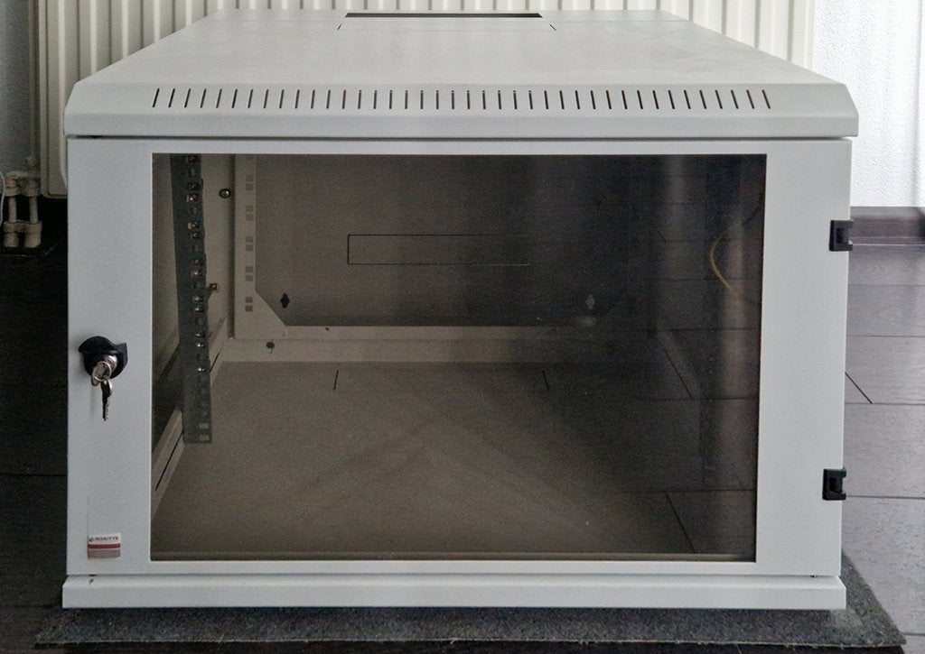 Triton Patchkast RMA-09-AD5-CAE-A1, Ophalen, Gebruikt
