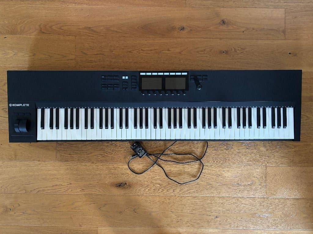 Native Instruments Komplete Kontrol S88 mk2 midi controller, Ophalen, Zo goed als nieuw