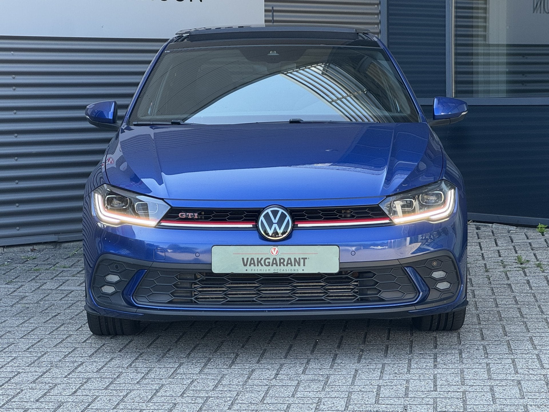 Volkswagen Polo 2.0 TSI GTI DSG SCHUIFDAK,IQ-LIGHTBEATS, 12 maanden, Gebruikt, Zwart, 4 cilinders