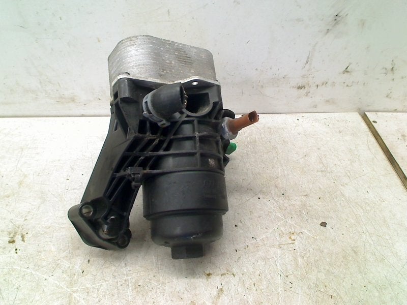 Oliekoeler + Huis Audi A3 Sportback (8VA/8VF) 03N115389A, Gebruikt, Auto-Union-Straße  1, Ingolstadt 85057, , Duitsland, Info@audi.de