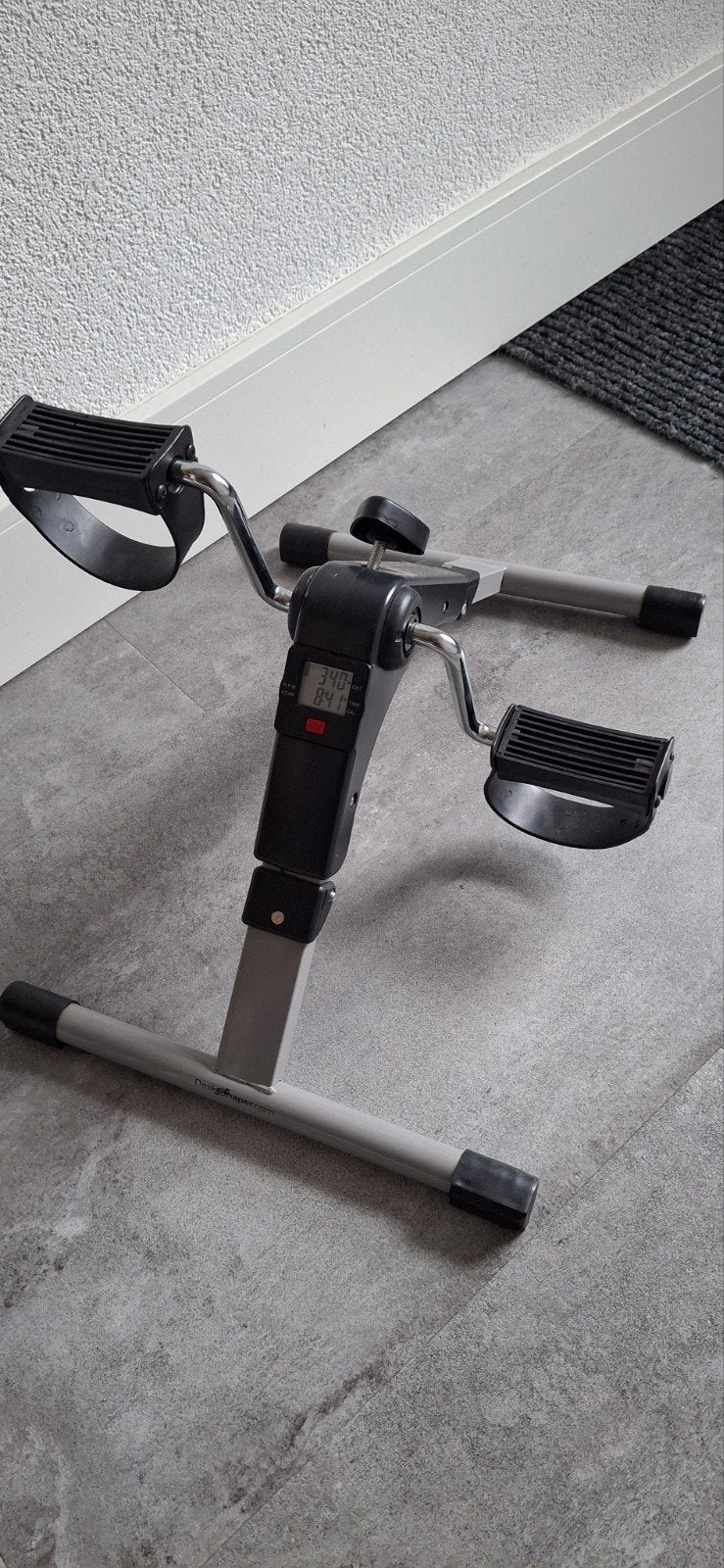 Compacte Stoelfiets / Arm- en Beentrainer met Display, Ophalen of Verzenden, Zo goed als nieuw, Metaal, Benen