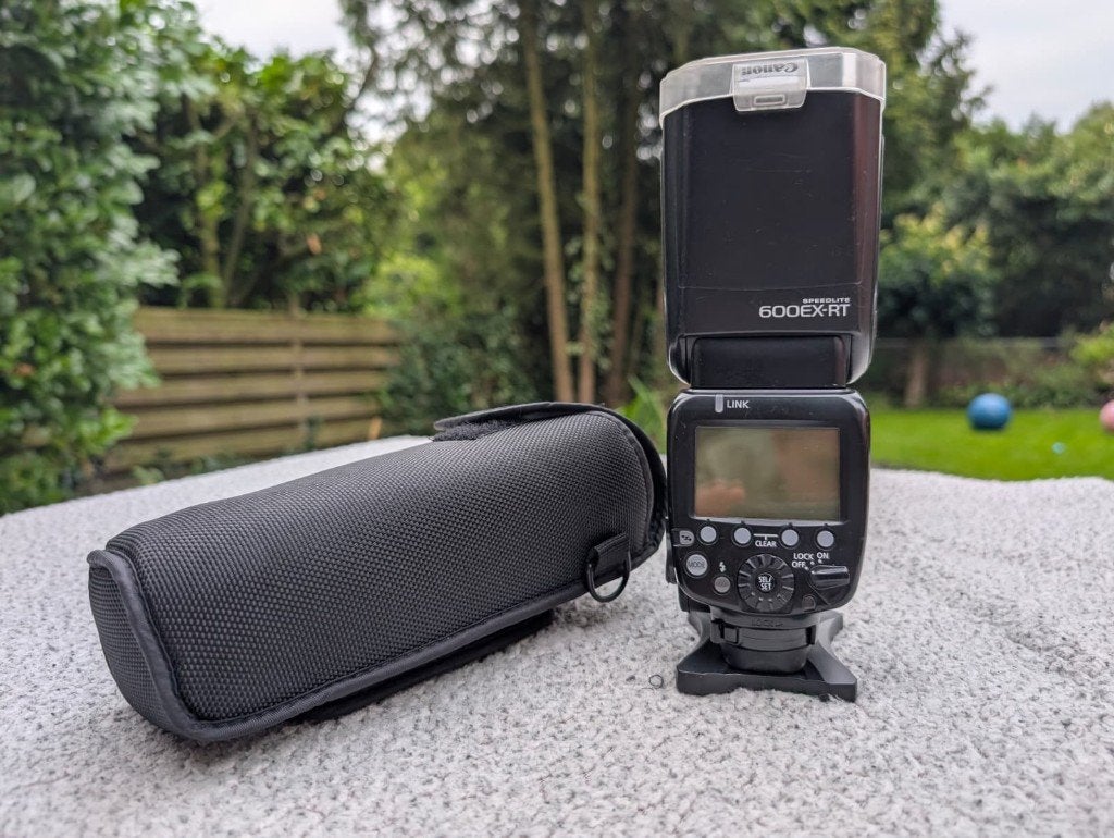 Canon speedlite 600EX RT, Canon, Externe flitser, Ophalen of Verzenden, Kantelbaar