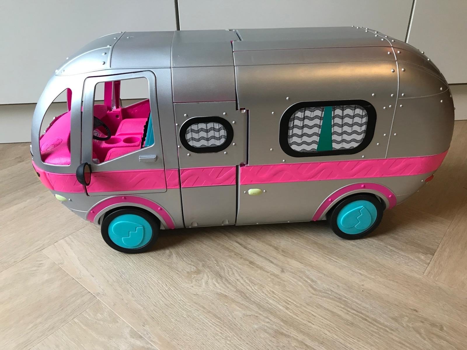 L.O.L. Surprise Camper + Poppetjes & Accessoires, Ophalen, Gebruikt