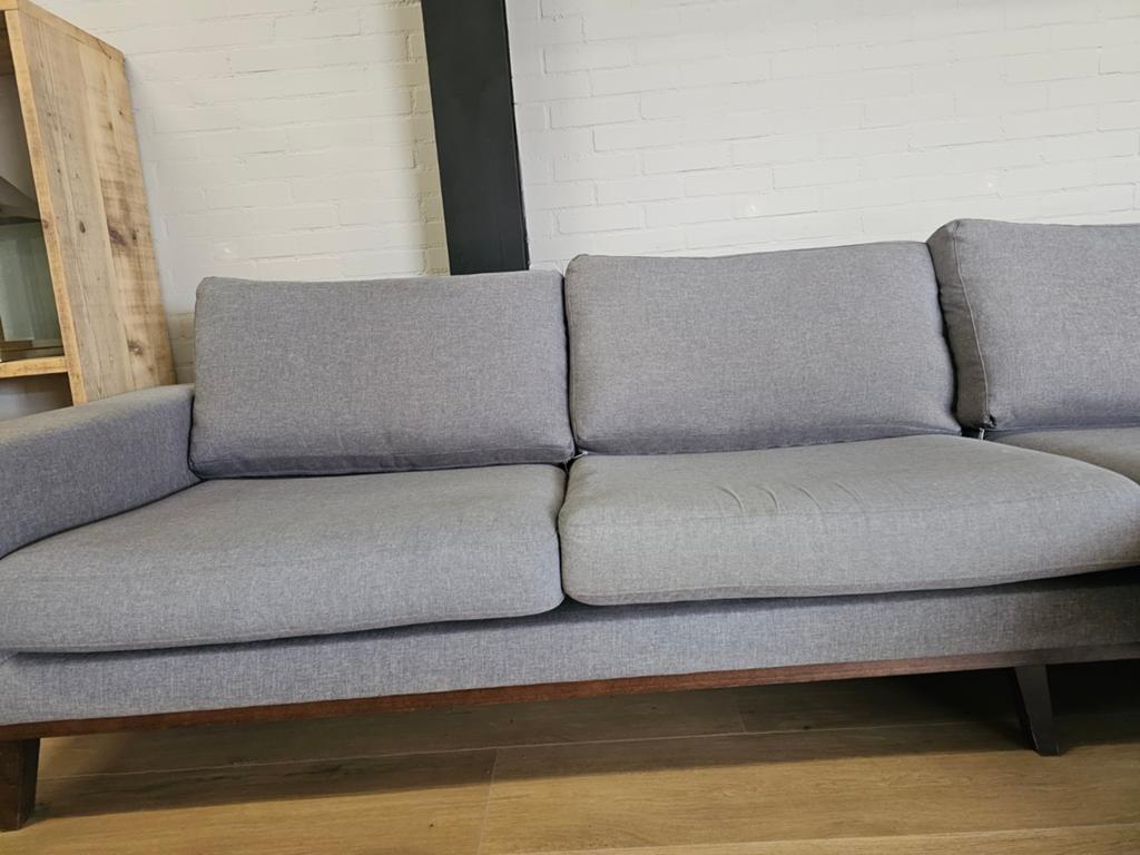 Hoekbank- Grijs, 125 cm of meer, 125 cm of meer, Zo goed als nieuw, Info@homefriesland.nl