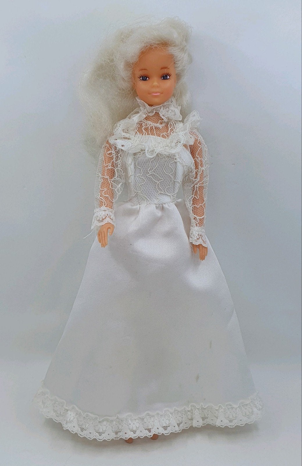 Te koop: Vintage Barbie pop met trouwjurk, Ophalen of Verzenden, Gebruikt, Barbie