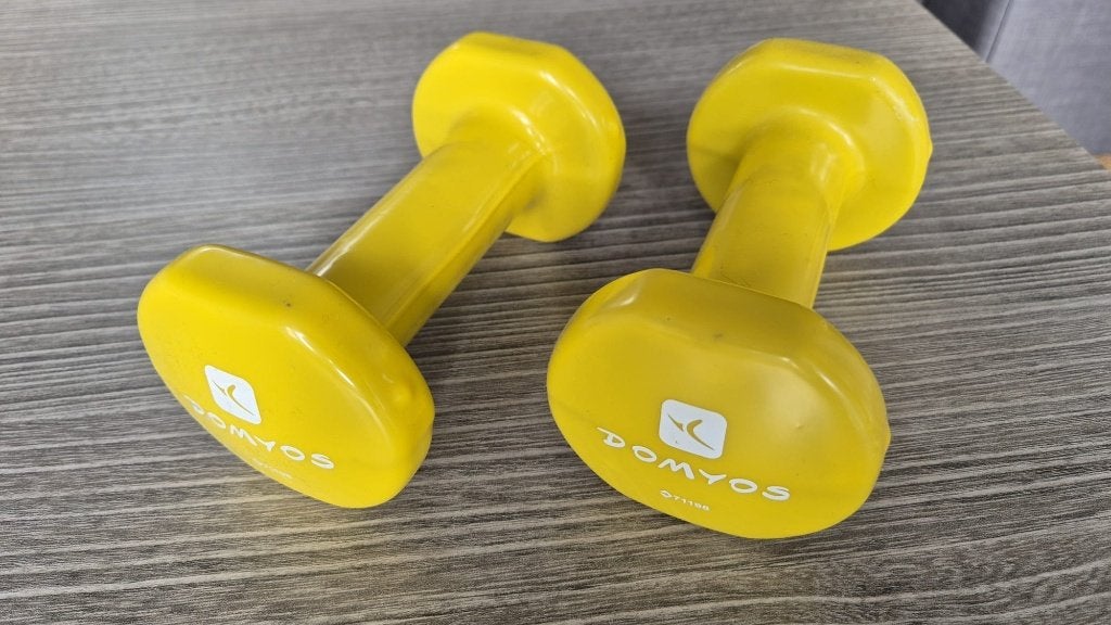 Domyos hand weight - 2kg, Sport en Fitness, Ophalen, Zo goed als nieuw, Armen, Dumbbell