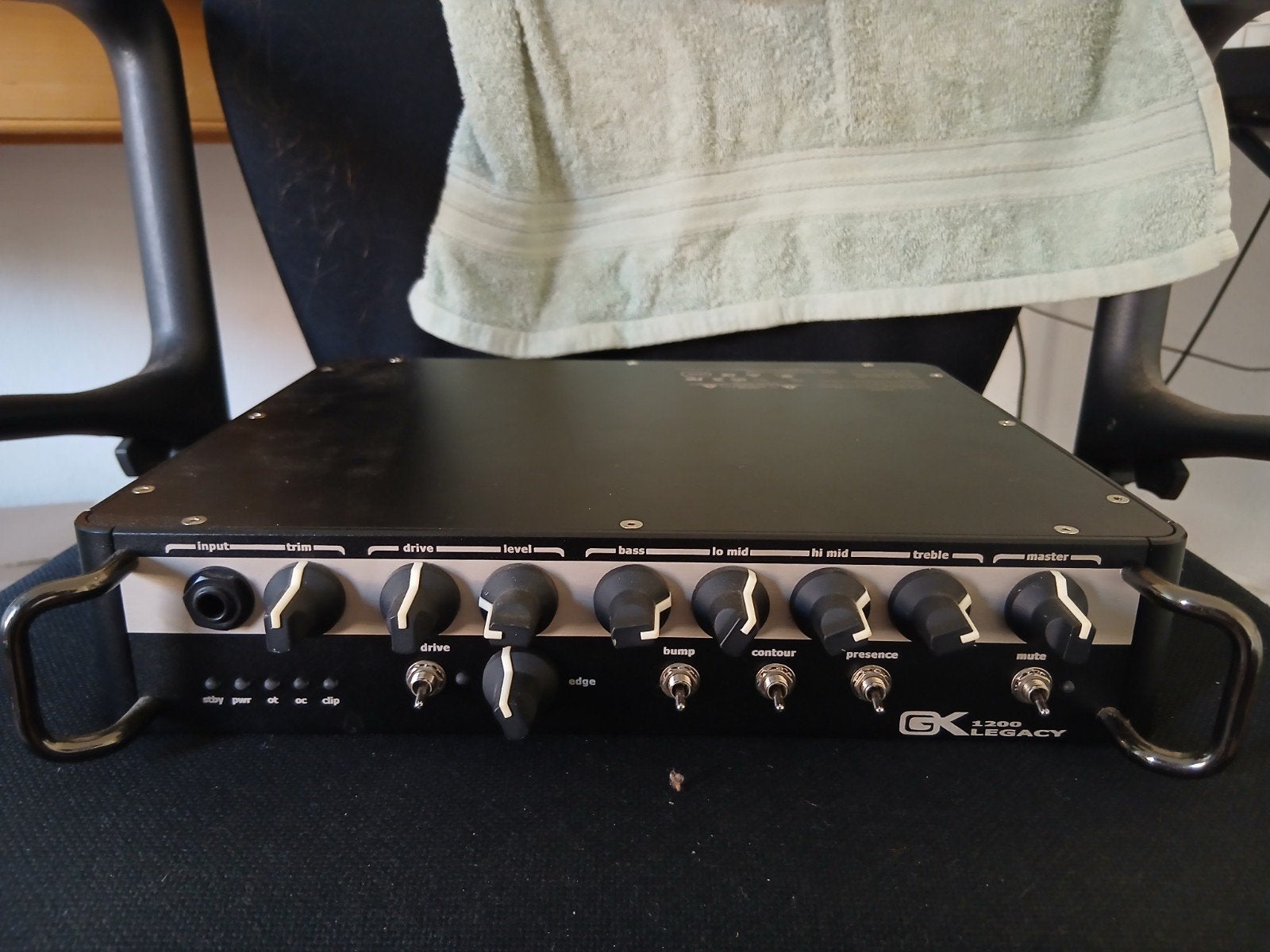 Gallien Krueger Legacy 1200 basversterker top, Ophalen of Verzenden, Zo goed als nieuw, Basgitaar, 100 watt of meer