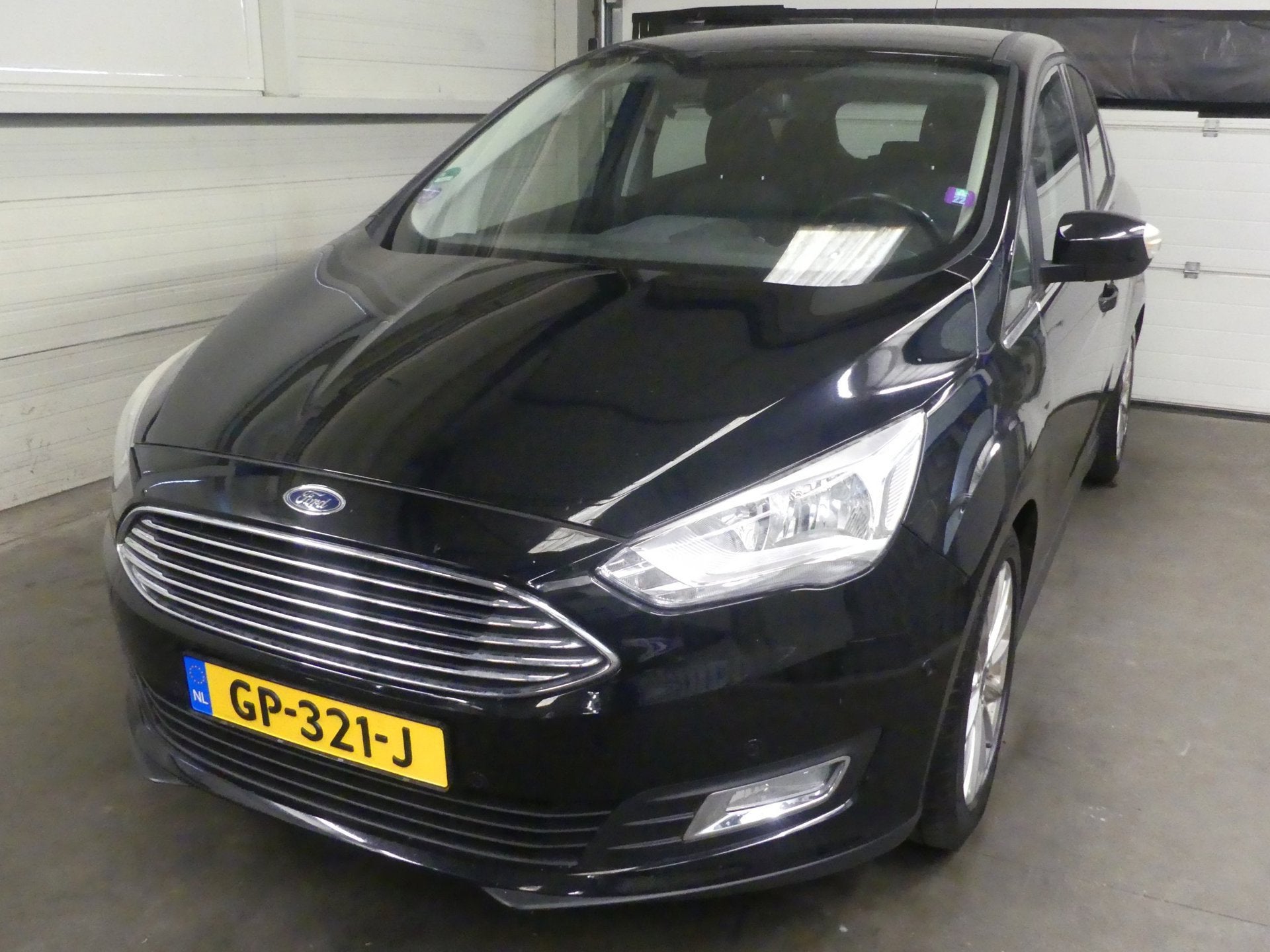 Ford C-Max 1.0 Titanium - Trekhaak - Cruise Control, Voorwielaandrijving, Gebruikt, Zwart, Origineel Nederlands