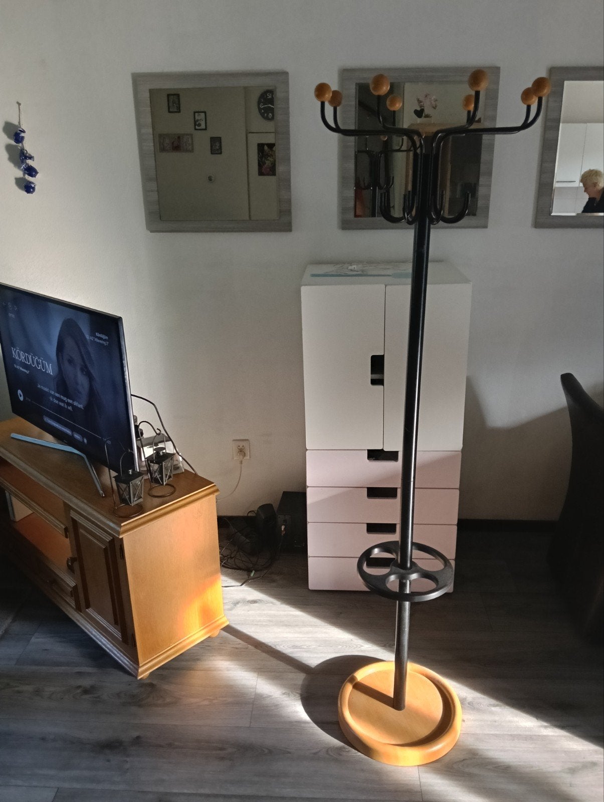 Nieuwe staande kapstok met houten accenten, Ophalen, Nieuw, Metaal, Staande kapstok
