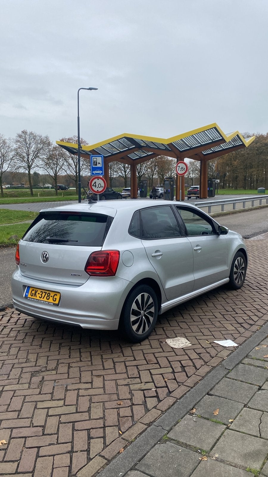 Volkswagen Polo 1.4 TDI 55KW BMT 2015 Grijs, Auto's, Voorwielaandrijving, 74 pk, 580 kg, Origineel Nederlands