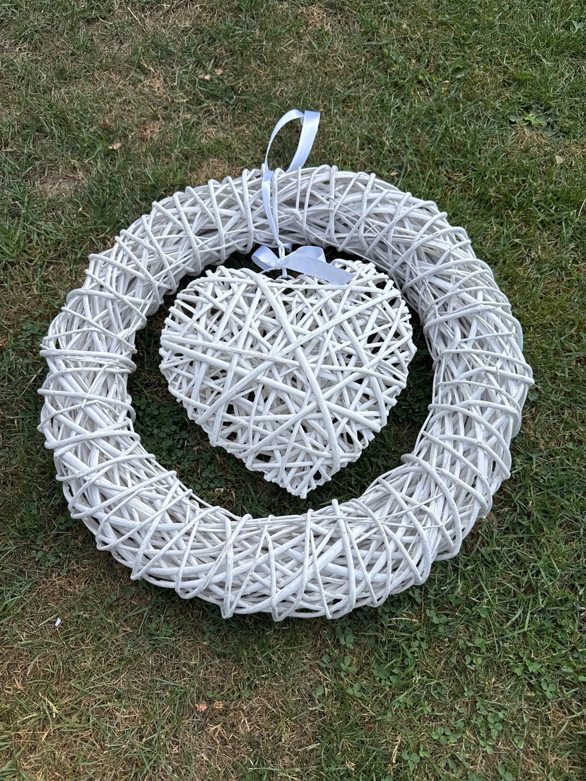 Witte rieten krans met hart - Decoratie, Ophalen of Verzenden, Natuurlijk materiaal, Wit, Landelijk