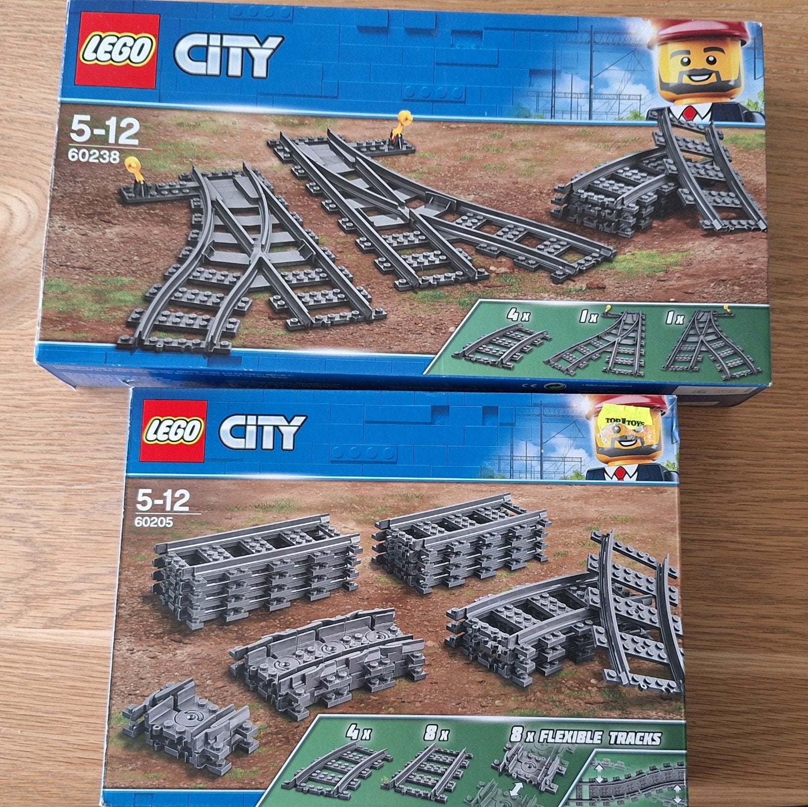 Twee lego treinrails sets, Kinderen en Baby's, Speelgoed | Duplo en Lego, City, Compleet, Lego, Ophalen of Verzenden