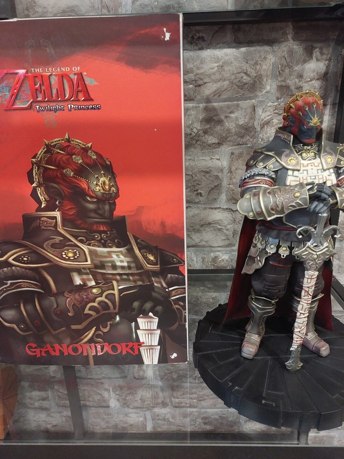 Zelda - Twilight Princess ''Ganondorf'' compleet in doos., Spelcomputers en Games, Ophalen of Verzenden, Zo goed als nieuw, Zwart