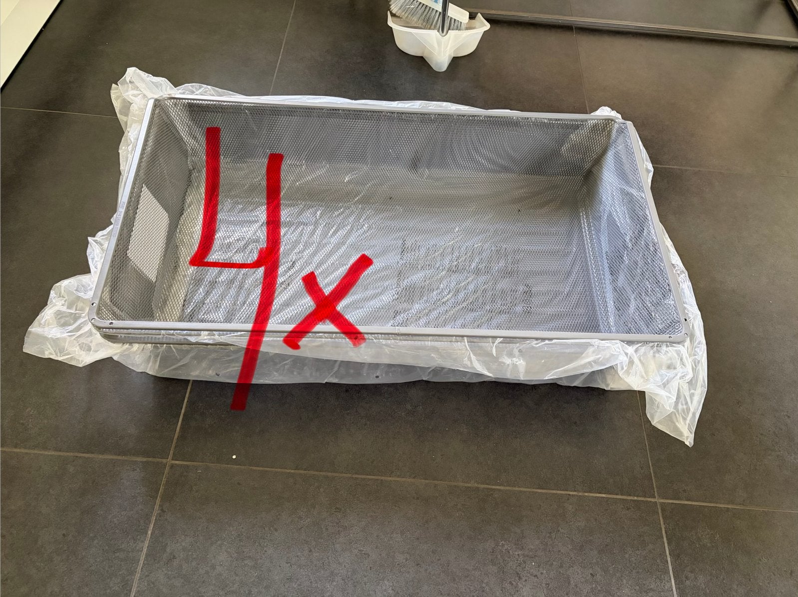 4x KOMPLEMENT Fijndraadmand, NIEUW. donkergrijs, 100x58 cm, Huis en Inrichting, Kasten | Kledingkasten, Ophalen, Nieuw, 50 tot 100 cm