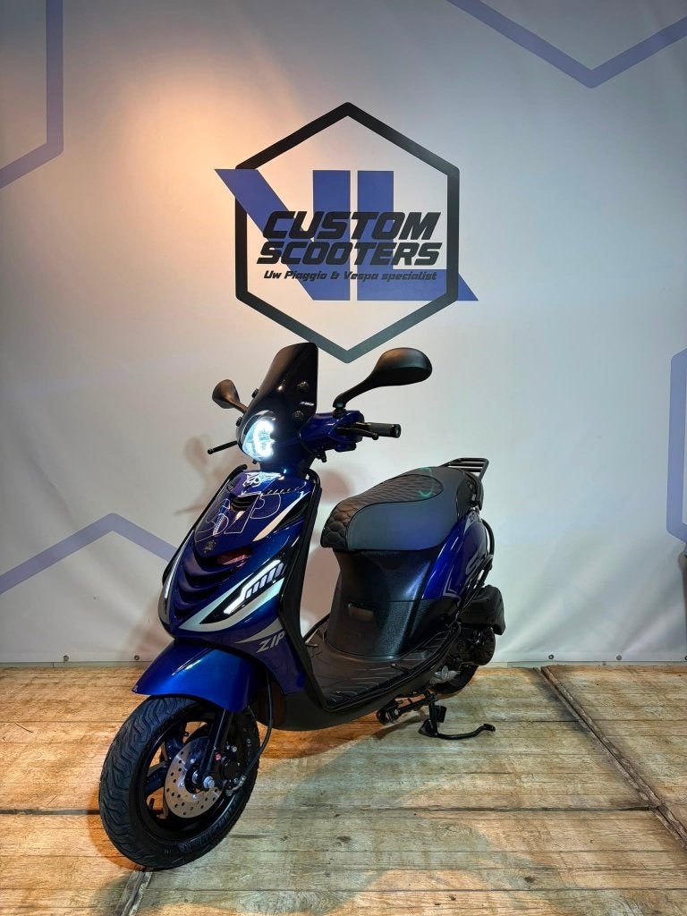 Piaggio Zip 4T 3V iget 2024 45km brom scooter BOMVOL!!!!, Ophalen, Zip, Zo goed als nieuw, 7005AM