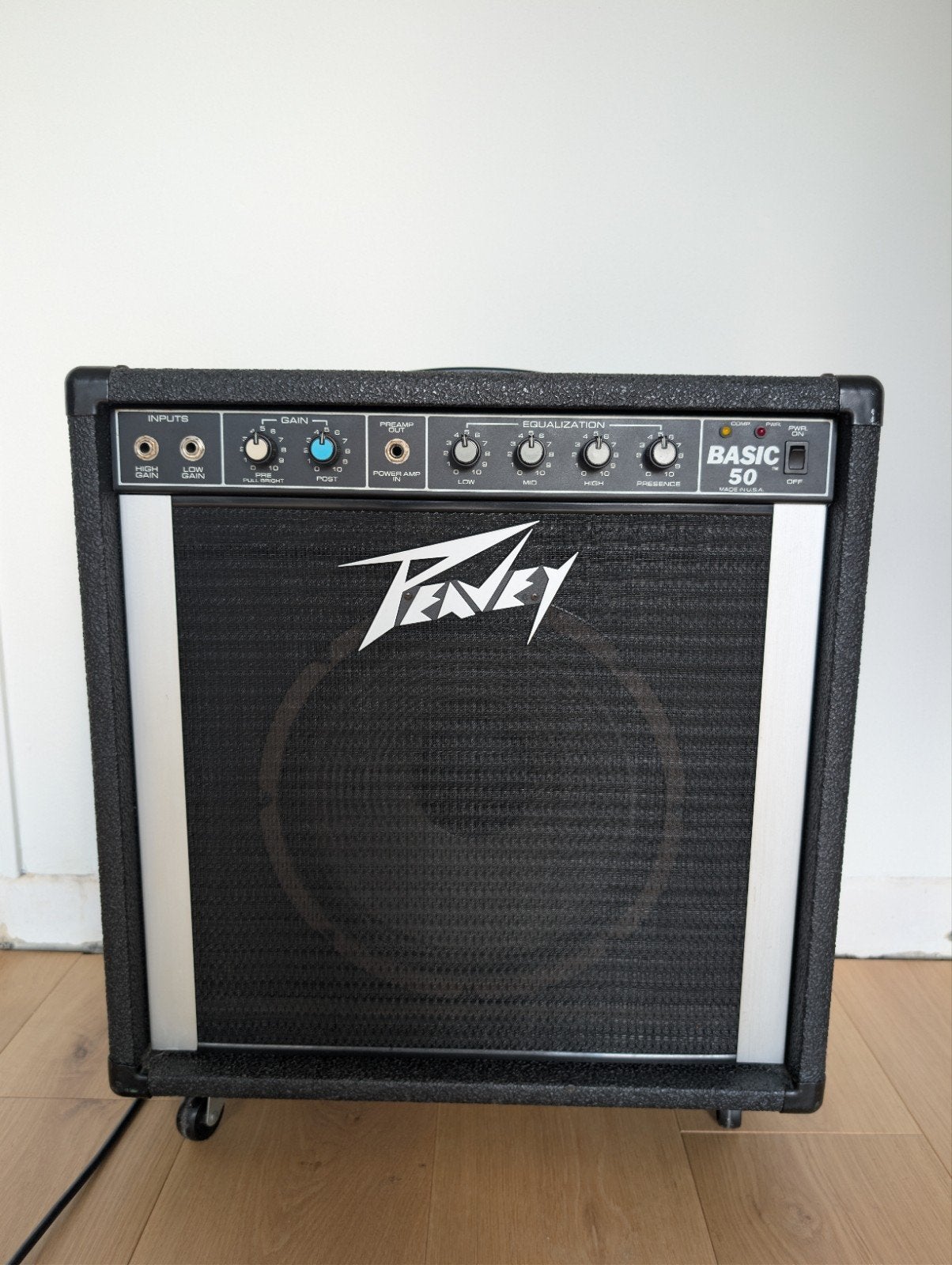 Peavey Basic 50 Basgitaarversterker - 50 Watt, Muziek en Instrumenten, Ophalen, Gebruikt, Basgitaar, 50 tot 100 watt