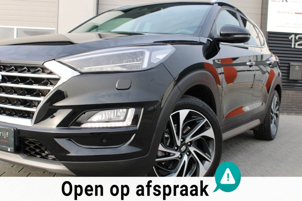 Hyundai Tucson 1.6 T-GDI 177PK / 19'' / 360G / LINE ASSIST /, Auto's, Hyundai, Voorwielaandrijving, Gebruikt, 1591 cc, 4 cilinders