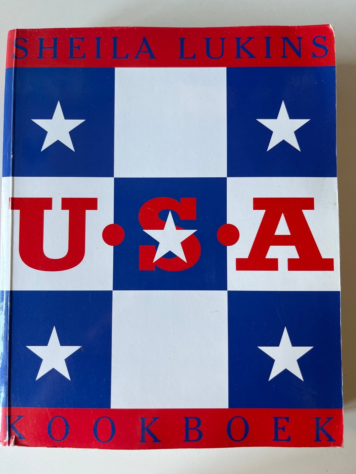 USA Kookboek - Sheila Lukins - Meer dan 260 recepten, Ophalen of Verzenden, Gelezen, Overige gebieden, Voorgerechten en Soepen