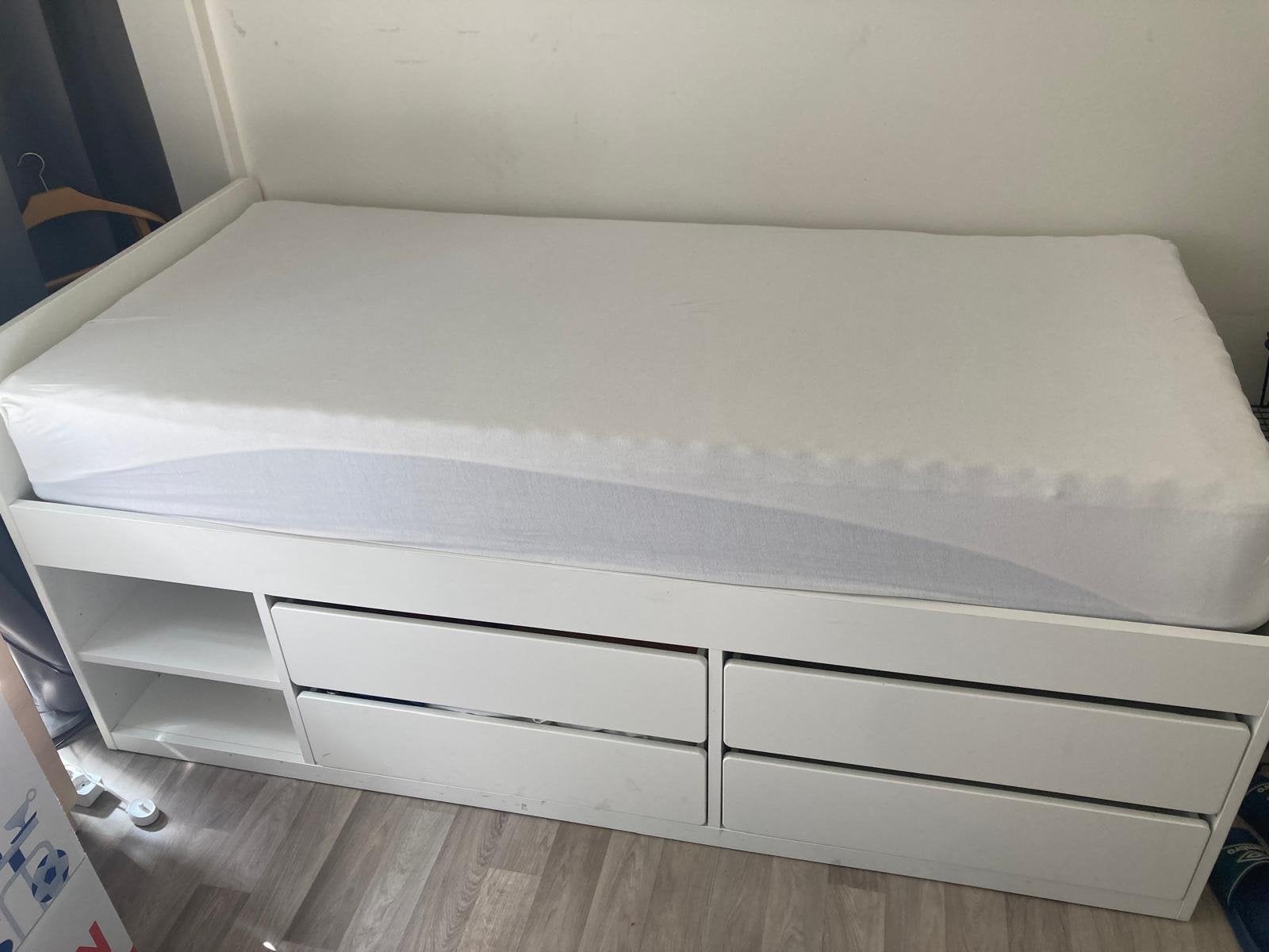 IKEA bed met opberglades en matras, Huis en Inrichting, Slaapkamer | Bedden, Ophalen, Gebruikt, 90 cm, Eenpersoons