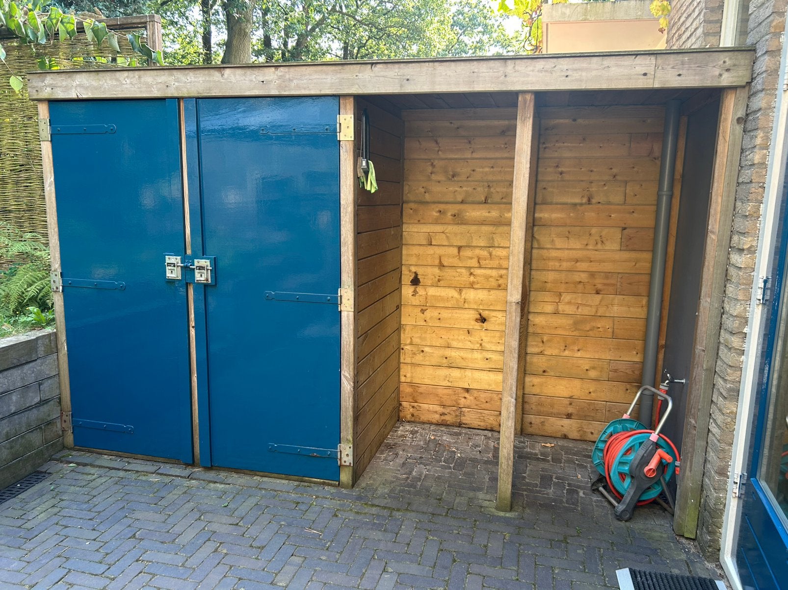Handige berging, Ophalen, Zo goed als nieuw, Hout, Overige typen