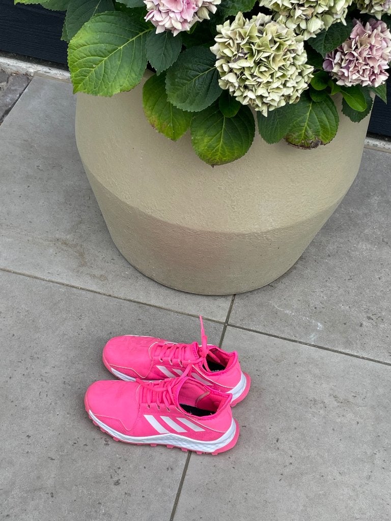 Hockeyschoenen, Sport en Fitness, Hockey, Ophalen, Zo goed als nieuw, Schoenen