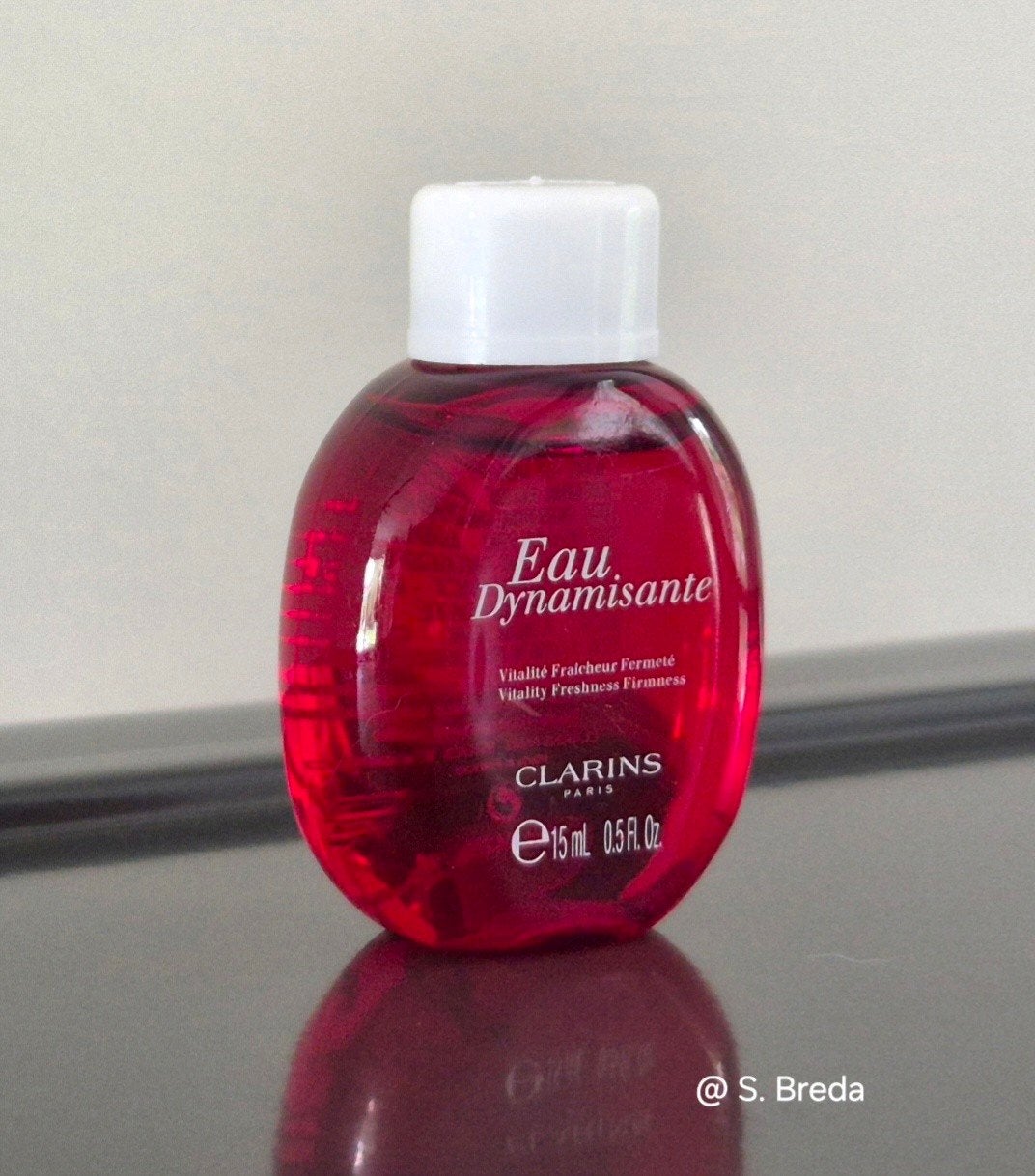 Clarins - eau Dynamisante - miniatuur 15 ml, Ophalen of Verzenden, Zo goed als nieuw, Miniatuur, Gevuld