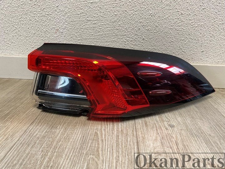 Toyota Corolla Sedan E21 rechter achterlicht