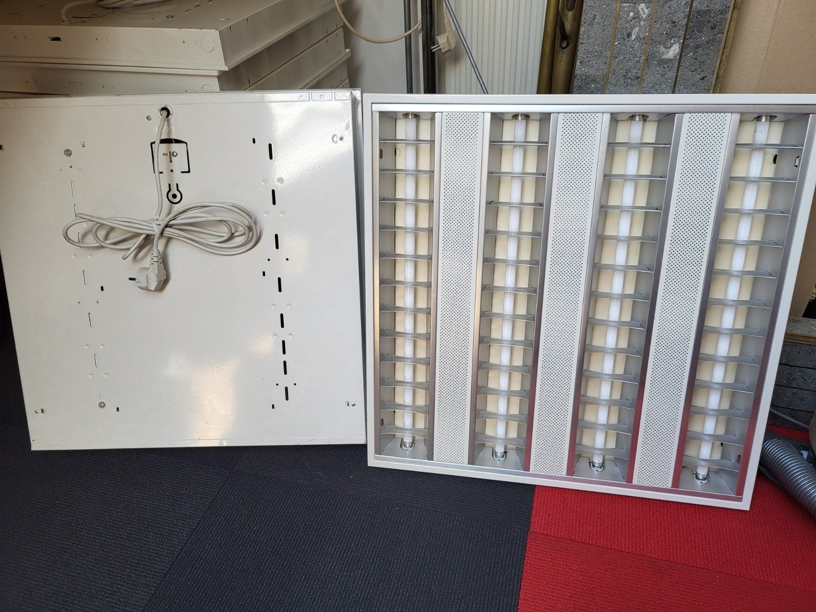 Div. Lichtbakken 60x60, Doe-het-zelf en Verbouw, Bouwverlichting, Ophalen, Gebruikt, Minder dan 50 watt, Lamp met armatuur