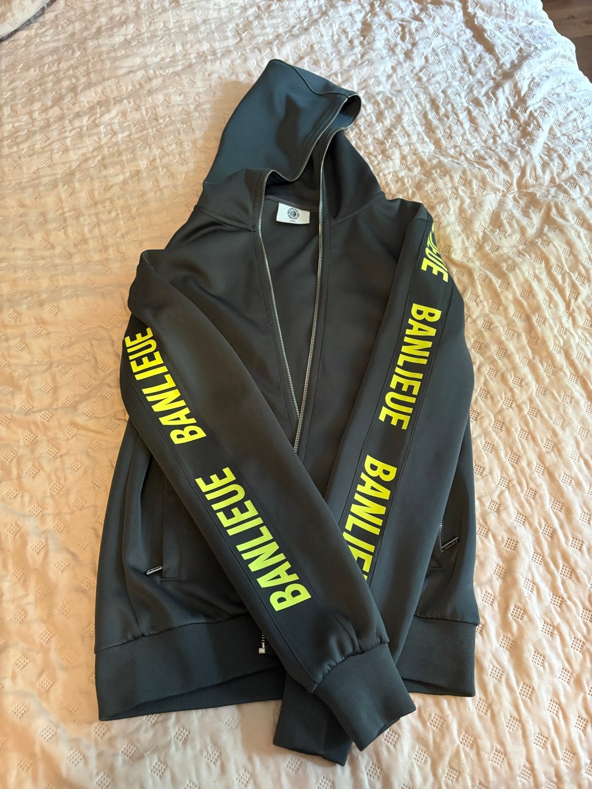 Banlieue hoodie met rits en logo op mouwen, Kleding | Heren, Ophalen of Verzenden, Zo goed als nieuw