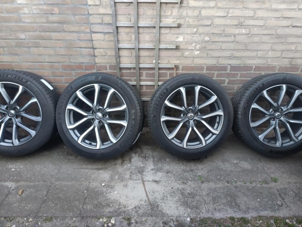 Stoere 20 inch Volvo velgen met Michelin sportbanden, Ophalen, Gebruikt, 275 mm, Banden en Velgen