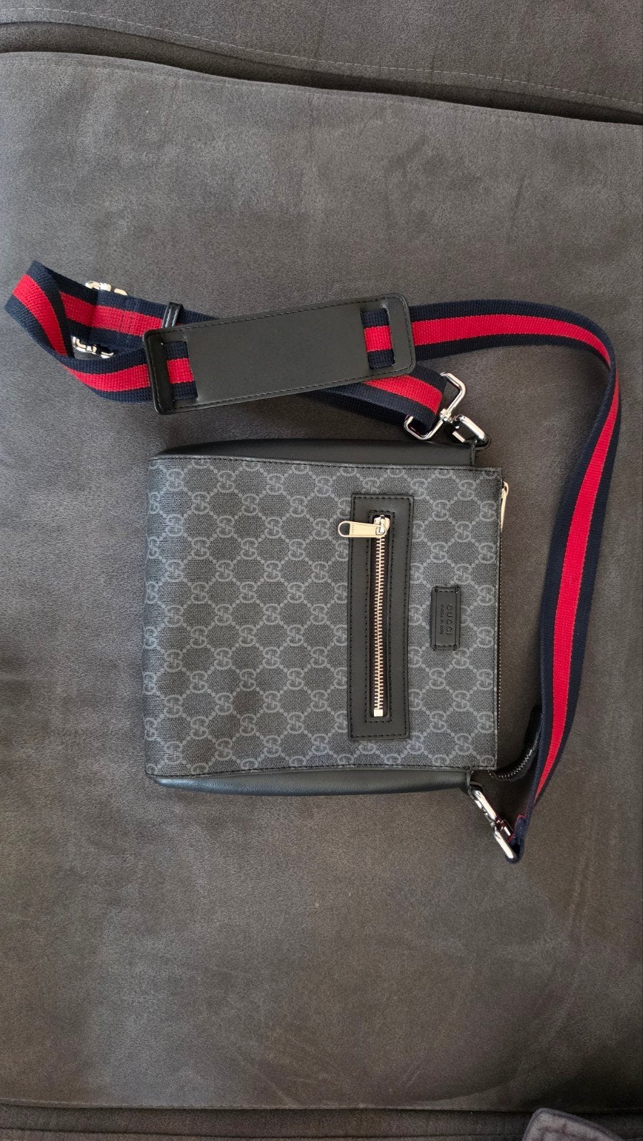 Gucci GG Supreme Messenger Tas met Webband, Ophalen, Zo goed als nieuw, Zwart, Overige merken