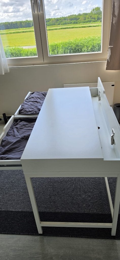 Bureau 76 cm hoog met metalen onderstel, Ophalen, Met lades, Gebruikt, IKEA