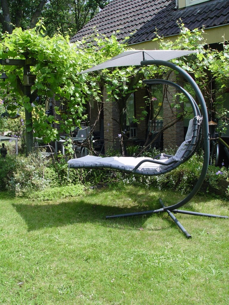 Hangstoel-ligbed-met kussen en zonnekap, Ophalen, Gebruikt