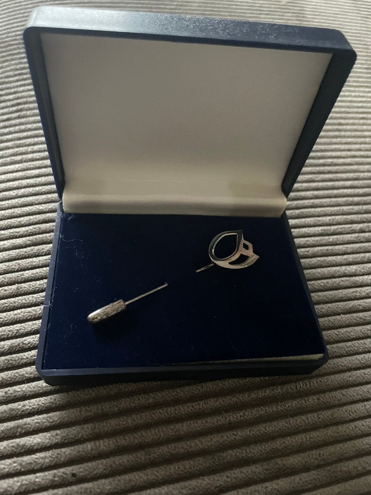 Libelle verzilverd speldje, Verzamelen, Ophalen of Verzenden, Zo goed als nieuw, Overige onderwerpen, Speldje of Pin