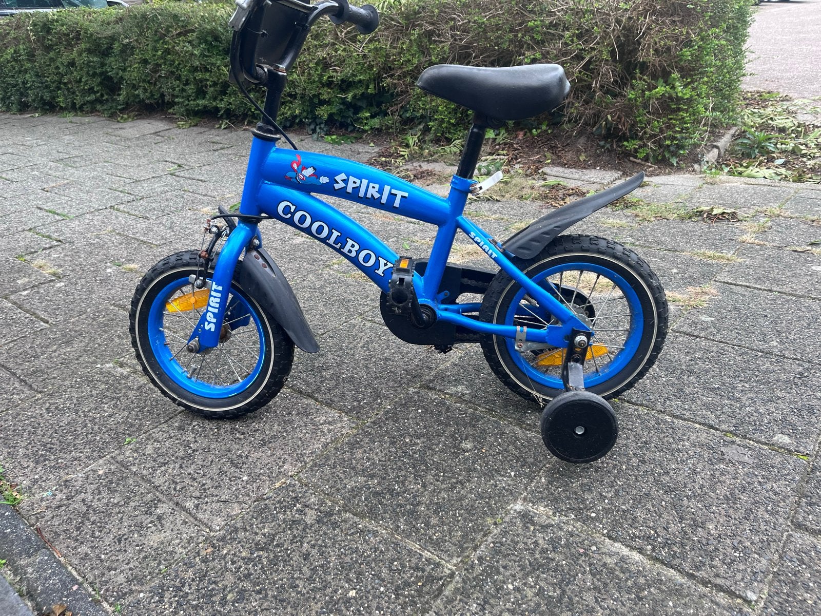 Spirit Coolboy kinderfiets met zijwieltjes - Blauw, Terugtraprem, Zijwieltjes, Gebruikt, Ophalen of Verzenden