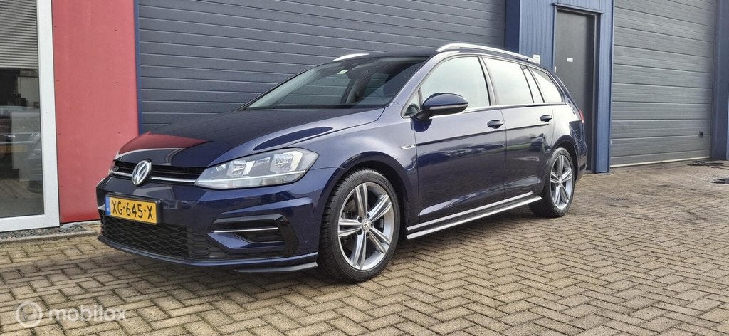 Volkswagen Golf 1.5 TSI Highline Business R, Auto's, Volkswagen, Stof, 4 cilinders, 150 pk, Blauw