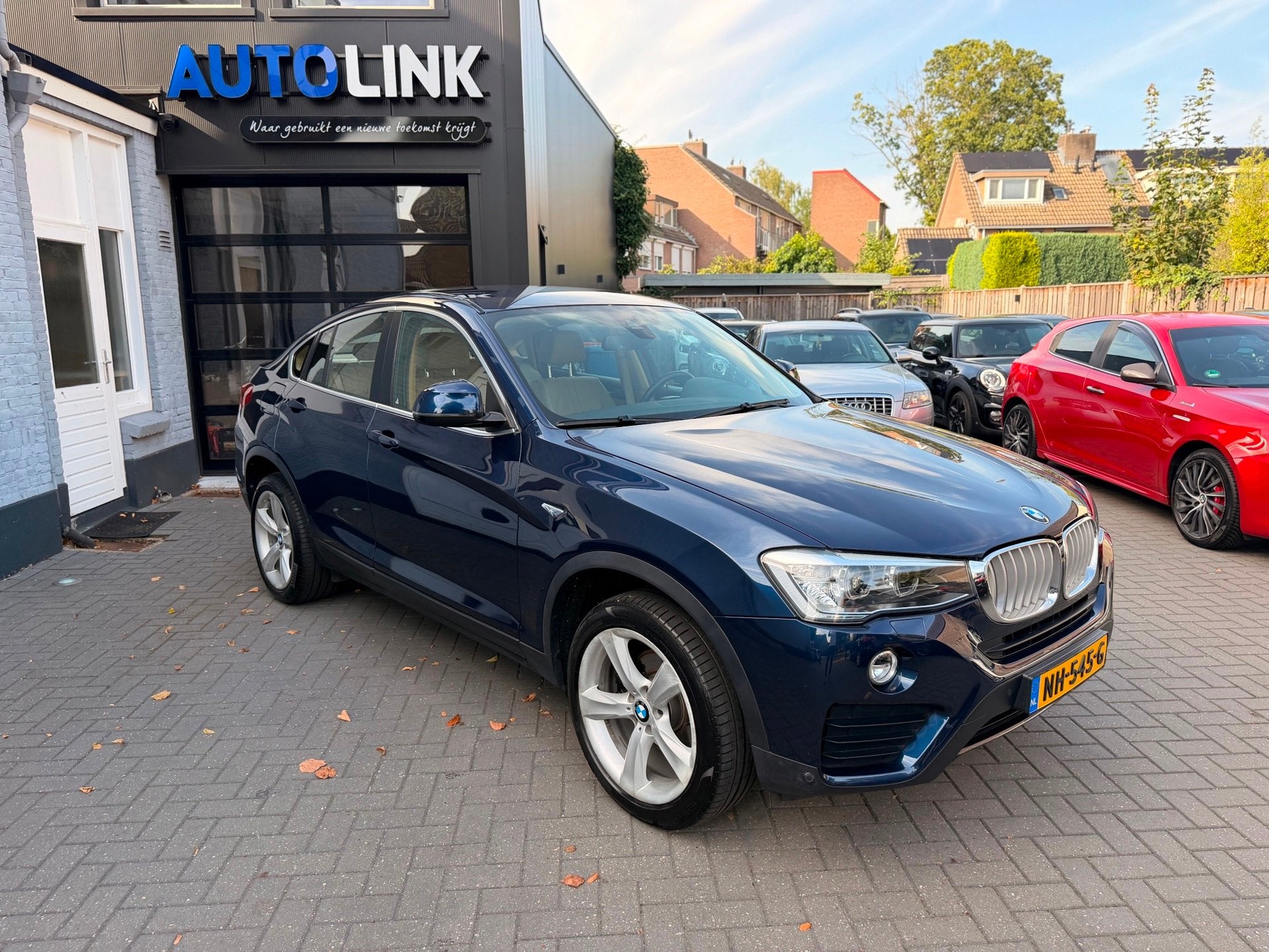 BMW X4 XDrive28i | MEMORY| CAMERA | TREKHAAK | KEYLESS |, Automaat, Dealer onderhouden, Gebruikt, 4 cilinders