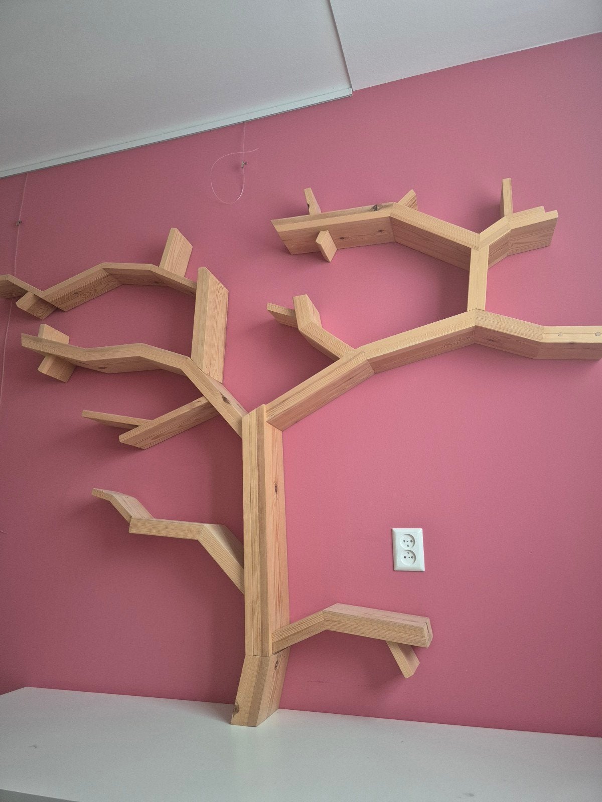 Unieke kinderkamer decoratie / boekenkast Boomvorm, Ophalen, Gebruikt, Wanddecoratie
