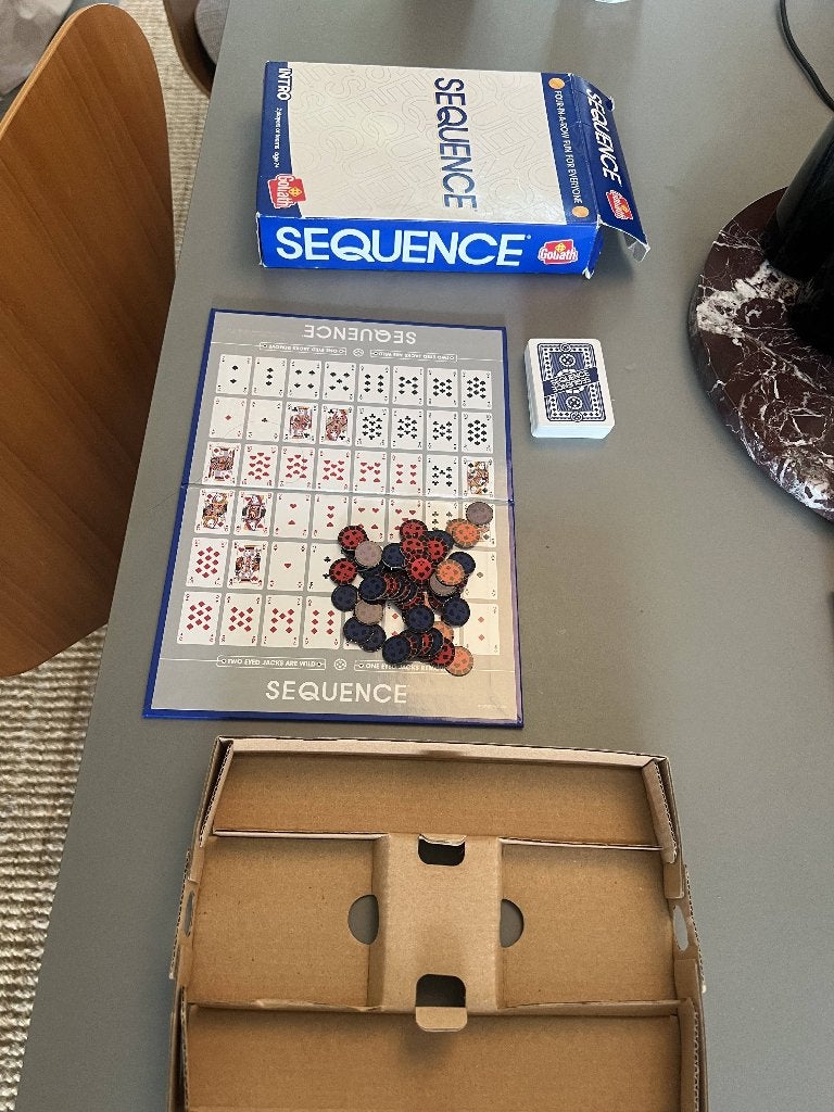 Sequence Travel Mini Spel Goliath, Compact Kaart- & Pinspel, Ophalen, Goliath, Zo goed als nieuw, Drie of vier spelers