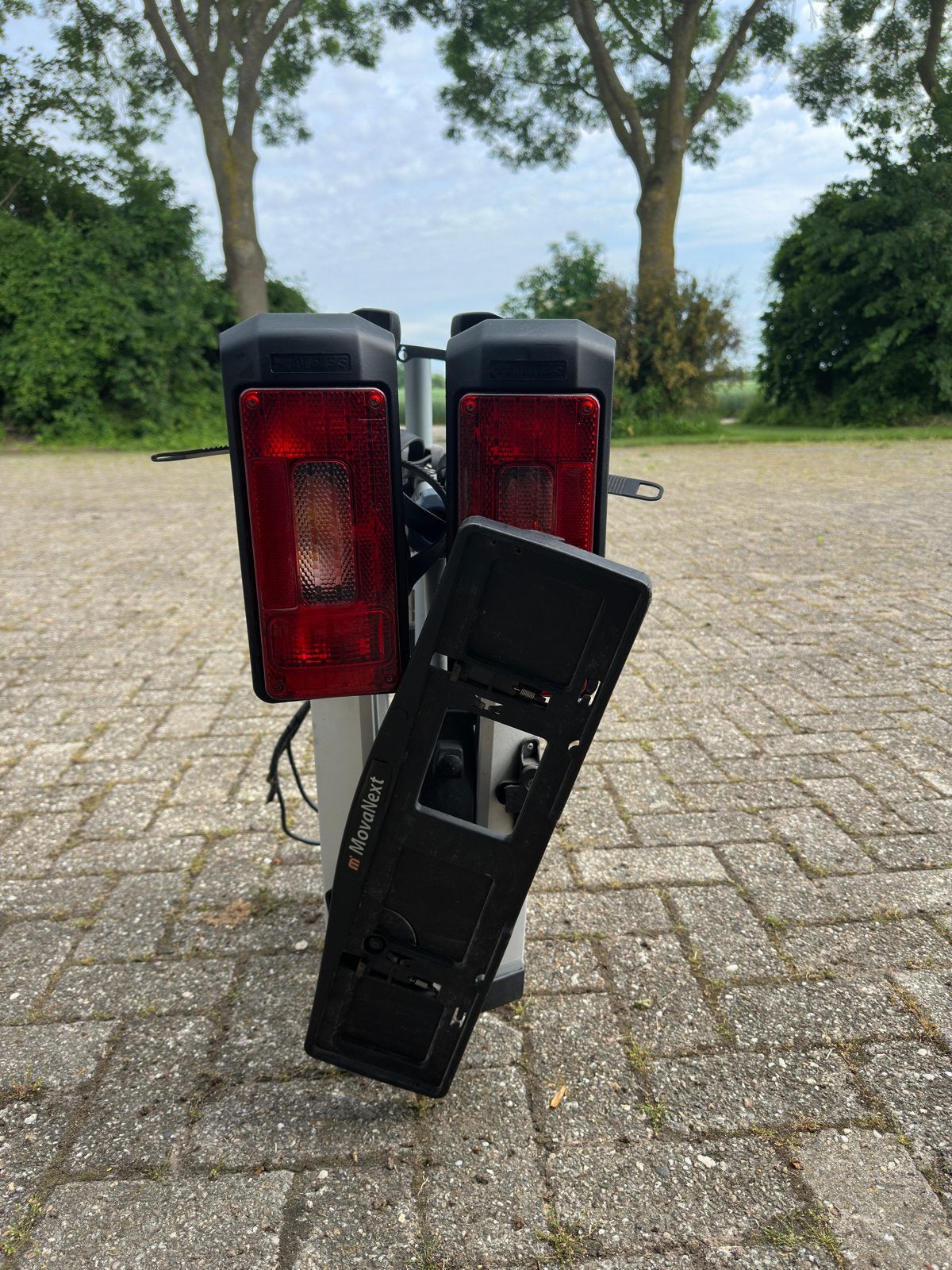 MovaNext Lux Trekhaak Fietsendrager voor 2 fietsen, Auto diversen, Fietsendragers, Gebruikt, Trekhaakdrager, 2 fietsen, Elektrische fiets
