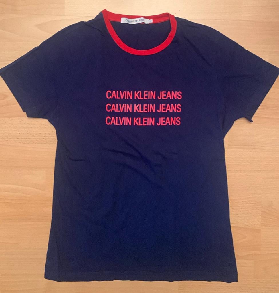 Calvin Klein t-shirt maat m, Kinderen en Baby's, Ophalen of Verzenden, Zo goed als nieuw, Jongen of Meisje, Shirt of Longsleeve