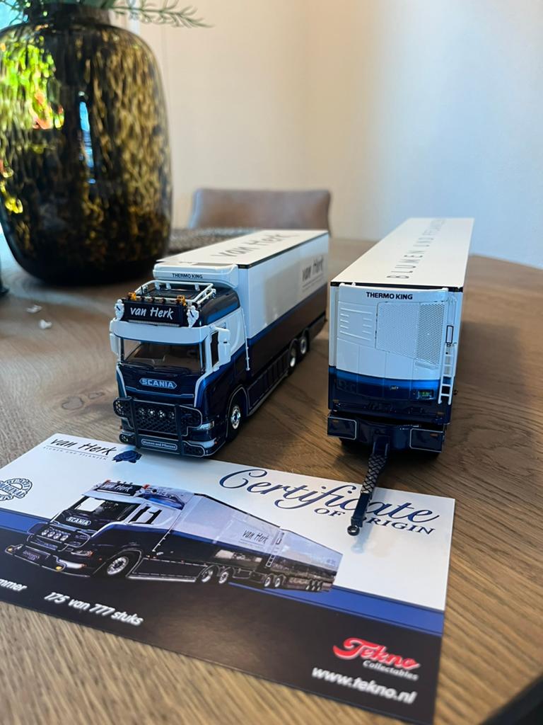 Scania Van herk tekno setje, Hobby en Vrije tijd, Modelauto's | 1:50, Ophalen, Zo goed als nieuw, Bus of Vrachtwagen, Tekno