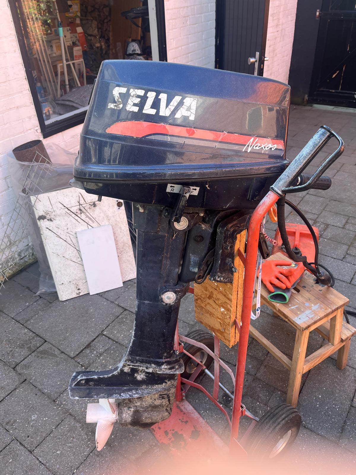 SELVA Naxon Buitenboordmotor 9.9 pk. tweetakt., Watersport en Boten, Buiten- en Binnenboordmotoren, Ophalen, Gebruikt, 5 tot 10 pk