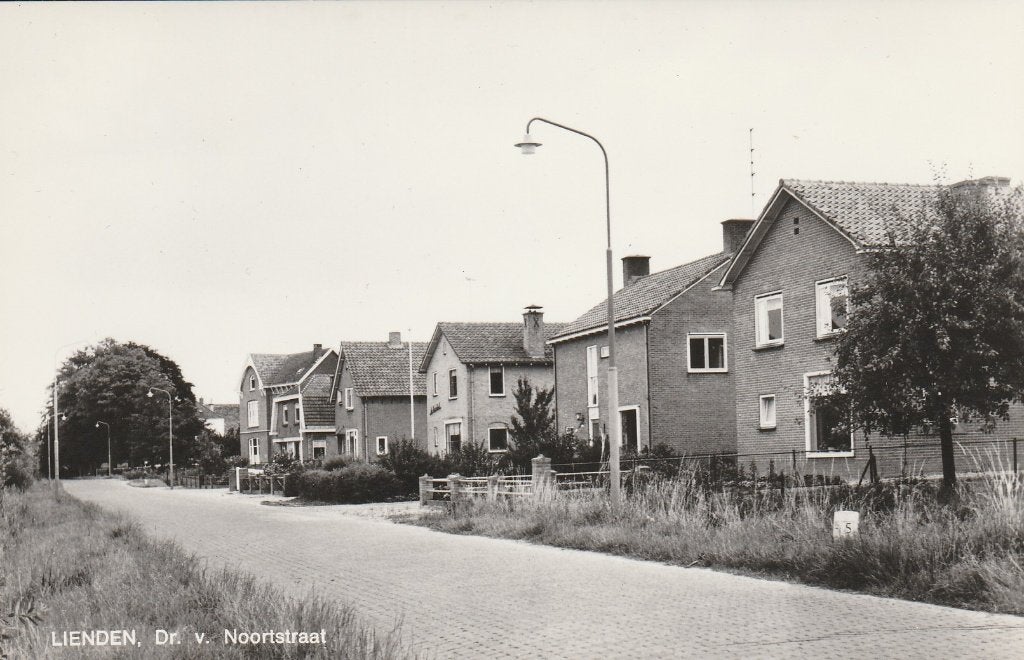 Lienden, Ophalen of Verzenden, 1940 tot 1960, Ongelopen, Gelderland