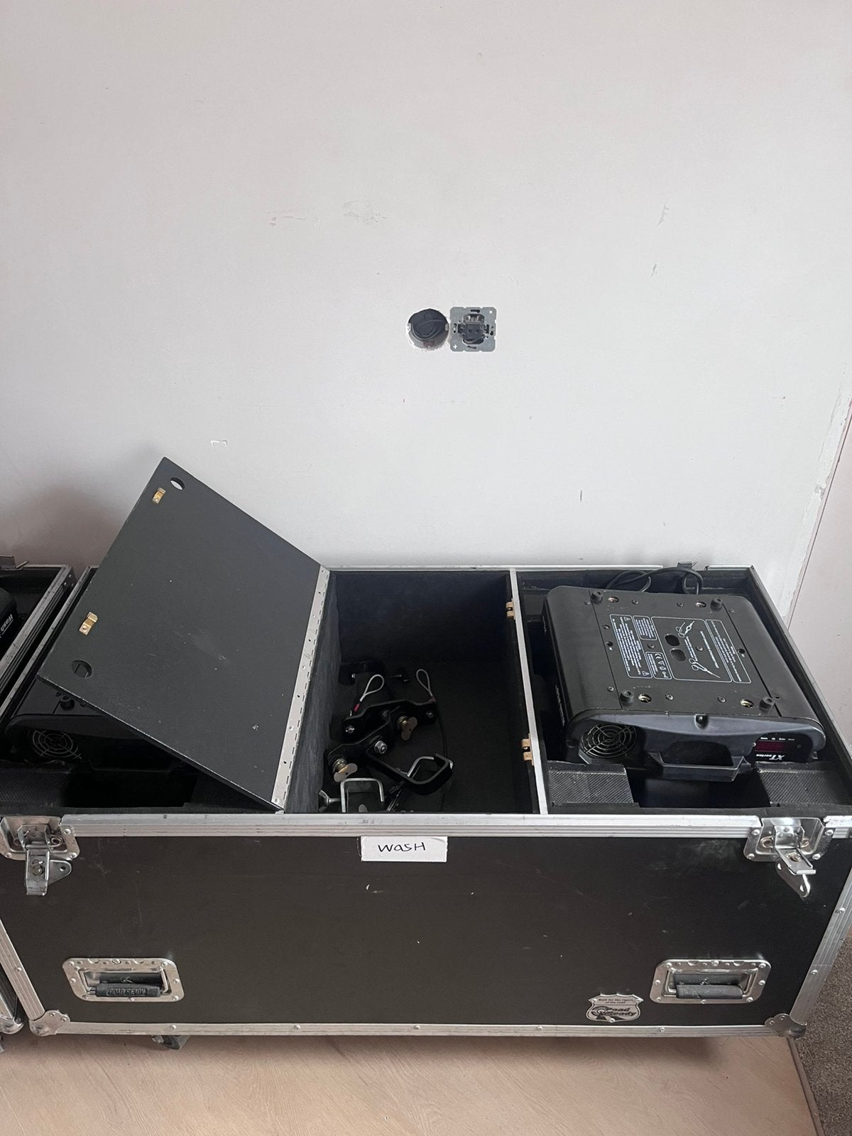 2x grote flightcase voor moving heads, Ophalen, Gebruikt, Overige instrumenten, Flightcase