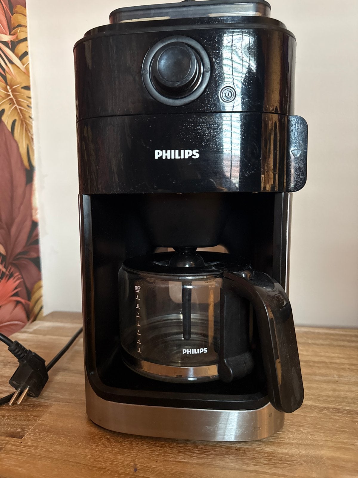 Philips Grind & Brew Koffiezetapparaat, Witgoed en Apparatuur, Gebruikt, 10 kopjes of meer, Koffiemachine, Koffiebonen