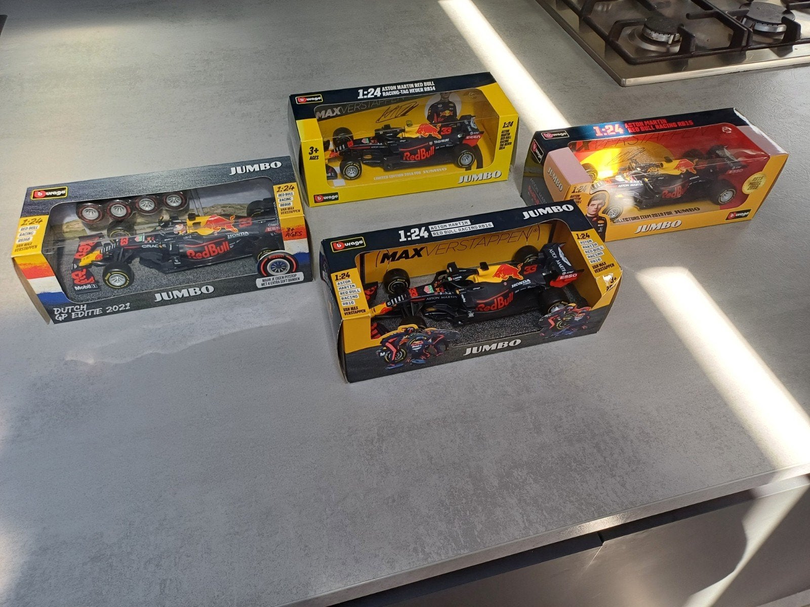 4x Max Verstappen Red Bull Racing F1 modelauto's 1:24, Hobby en Vrije tijd, Modelauto's | 1:24, Ophalen of Verzenden, Nieuw, Bburago