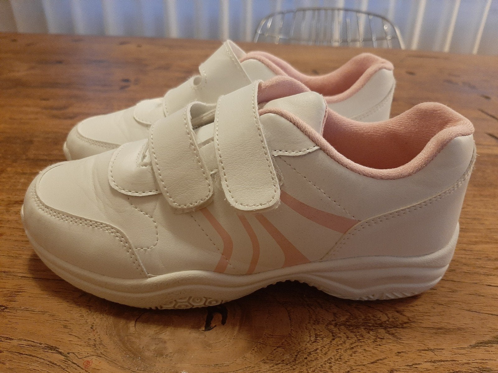 Witte Scapino gymschoenen maat 35 - 1 seizoen gedragen, Kinderen en Baby's, Kinderkleding | Schoenen en Sokken, Gebruikt, Ophalen of Verzenden